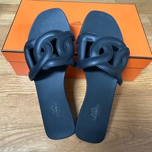Pre-owned Hermes Rubber Aloha Sandals 36